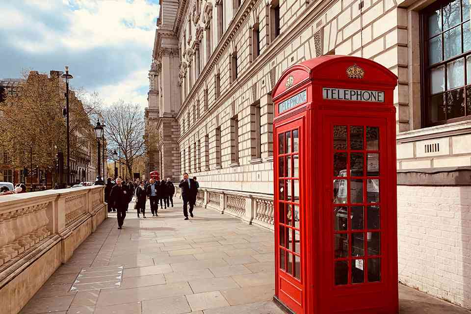 英国 ETA 签发量突破 60 万大关 featured image